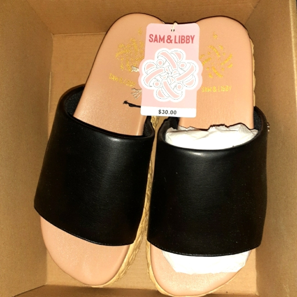COPY - SAM AND LIBBY sandals/shoes black and tan. Size 6